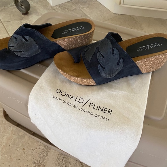 Donald Pliner Cork Sandals - Picture 1 of 4